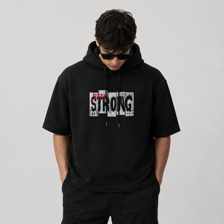 تی شرت مردانه کلاه دار نخی گرم بالا طرح حروف مدل STRONG