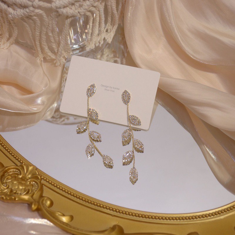 گوشواره زنانه مدل آویزی برگ کد 00702