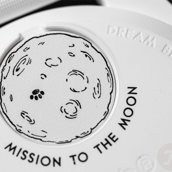 ساعت مچی عقربه ای مکانیکی مدل Omega x Swatch Mission To Moonphase Snoopy