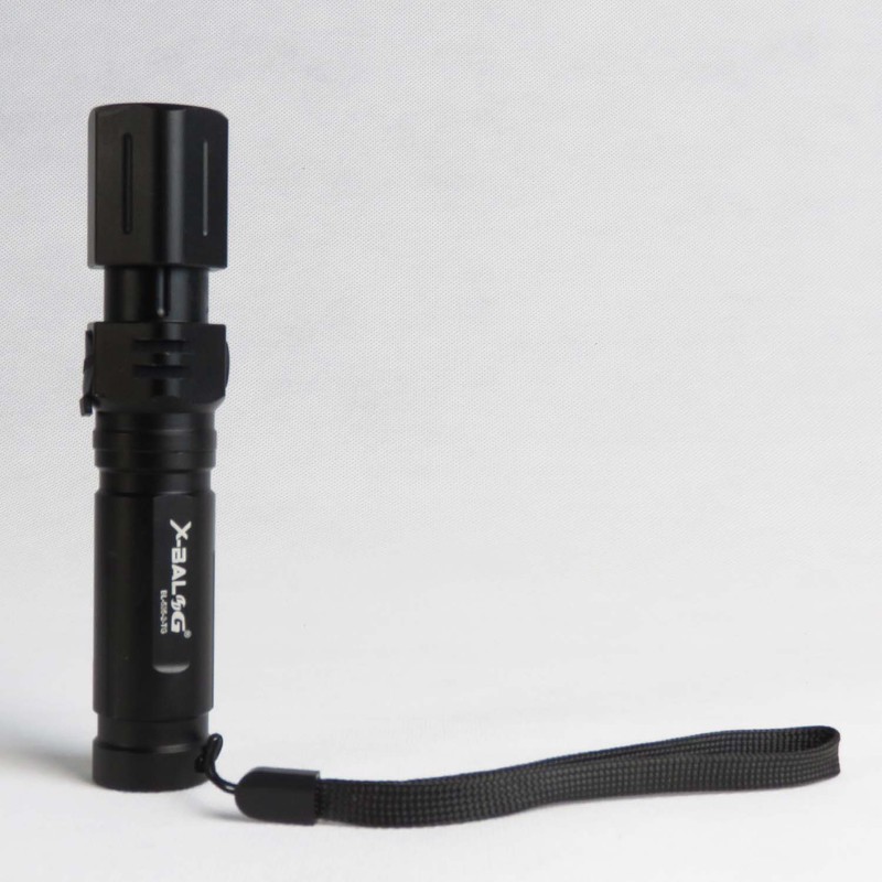 چراغ قوه دستی ایکس-بالوگ مدل X-Bal کد 2168 با نور مهتابی