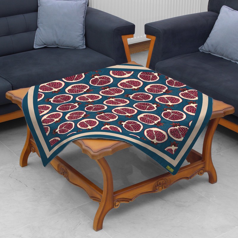 رومیزی ریحانلوکس مدل یلدایی کد RH129 سایز 97x97 سانتیمتر