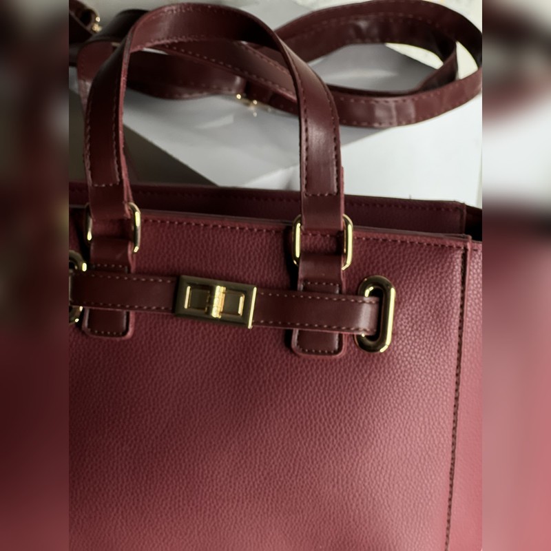 کیف دوشی زنانه ال سی وایکیکی مدل سگگ دار LW 289